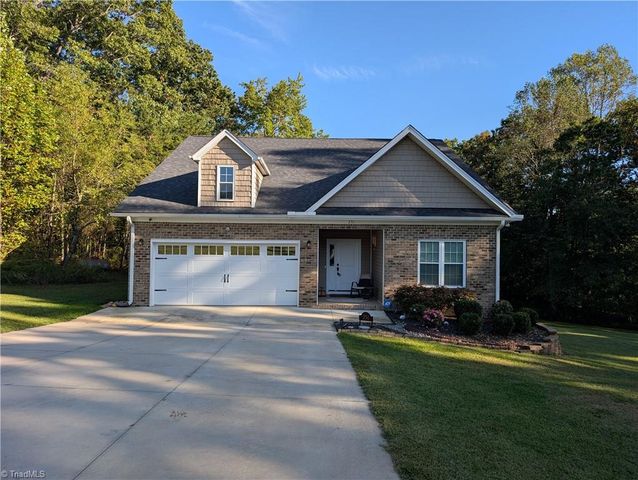 251 Devotion Farm Way, Thurmond, NC 28683