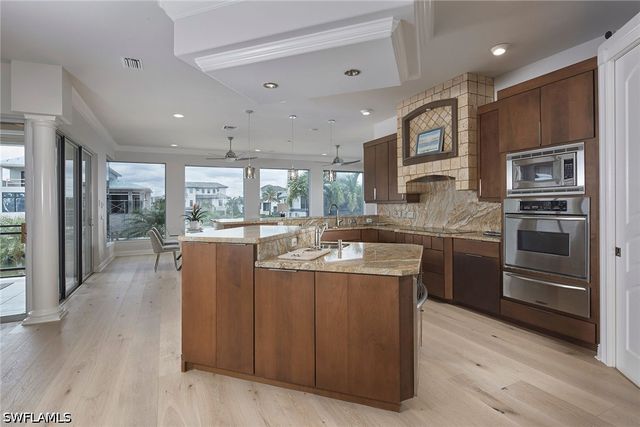 319 Lagoon AVE, Naples, FL 34108