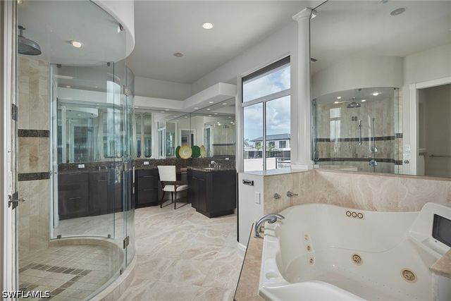 319 Lagoon AVE, Naples, FL 34108