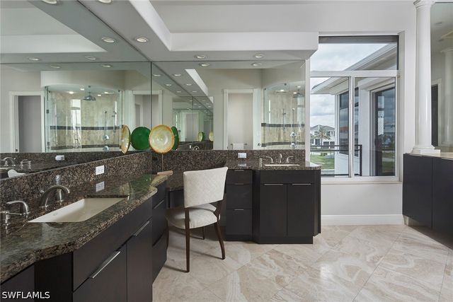 319 Lagoon AVE, Naples, FL 34108