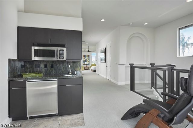 319 Lagoon AVE, Naples, FL 34108