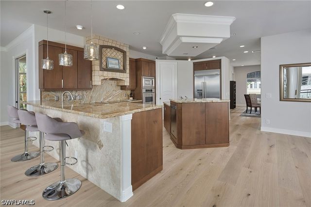 319 Lagoon AVE, Naples, FL 34108