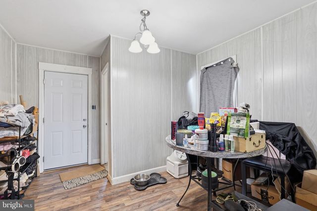 630 MIDLAND AVE, Front Royal, VA 22630