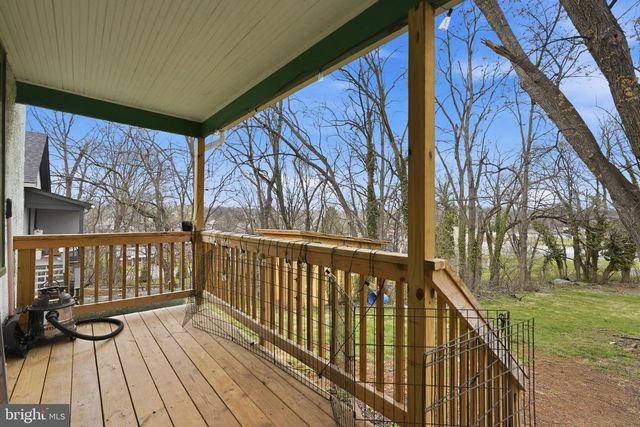 630 MIDLAND AVE, Front Royal, VA 22630