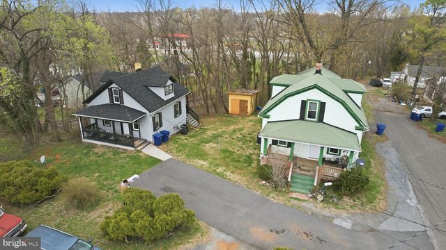 630 MIDLAND AVE, Front Royal, VA 22630