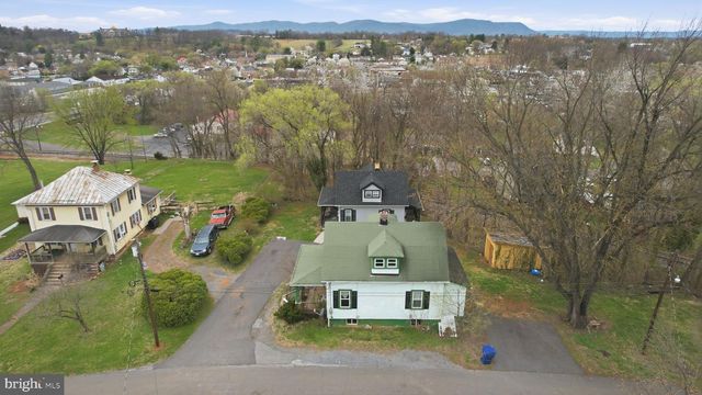 630 MIDLAND AVE, Front Royal, VA 22630