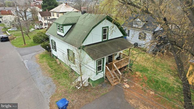 630 MIDLAND AVE, Front Royal, VA 22630