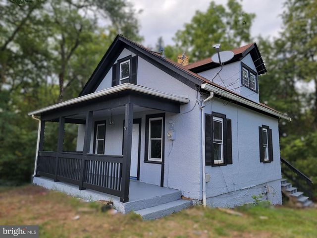 630 MIDLAND AVE, Front Royal, VA 22630