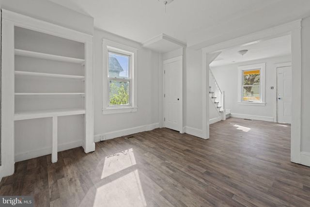 630 MIDLAND AVE, Front Royal, VA 22630