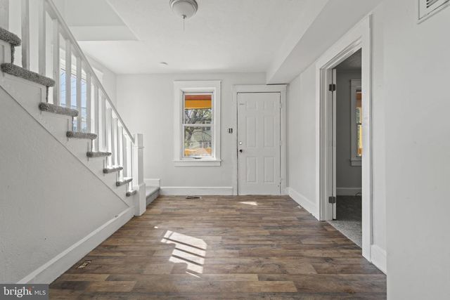 630 MIDLAND AVE, Front Royal, VA 22630