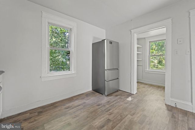 630 MIDLAND AVE, Front Royal, VA 22630