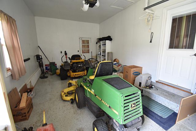 908 1st Ave. S.E., Oelwein, IA 50662