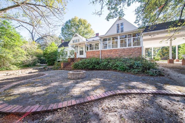 389 Summerville Road, Smiths Station, AL 36877