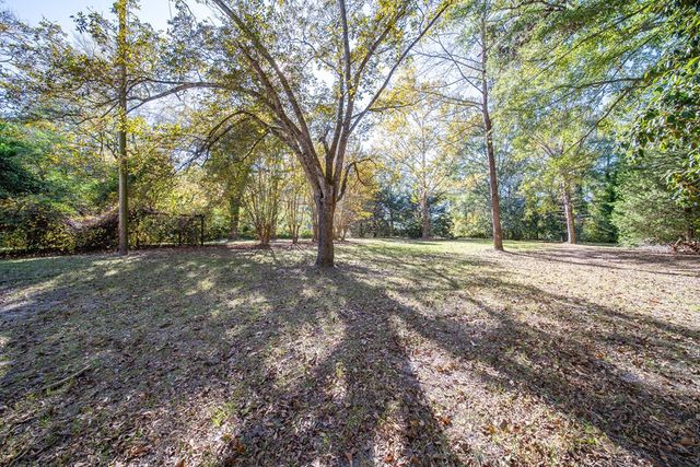 389 Summerville Road, Smiths Station, AL 36877