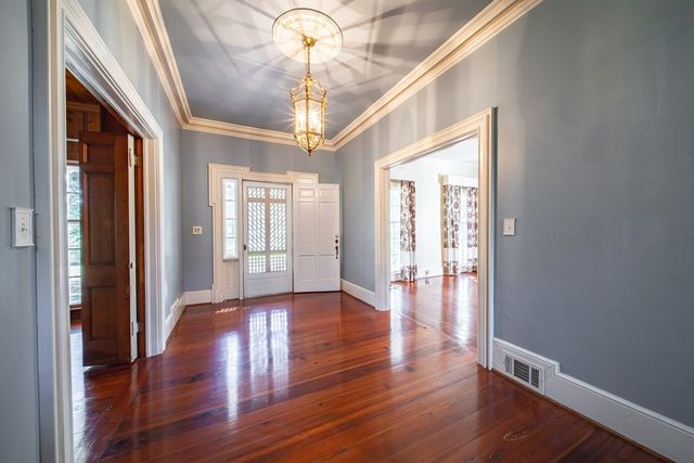 389 Summerville Road, Smiths Station, AL 36877