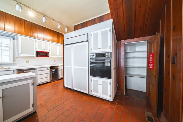 389 Summerville Road, Smiths Station, AL 36877