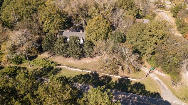 389 Summerville Road, Smiths Station, AL 36877