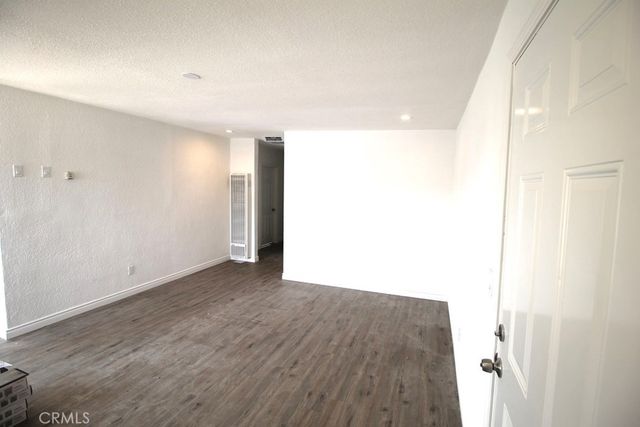 1040 Mojave Drive, Barstow, CA 92311