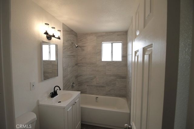 1040 Mojave Drive, Barstow, CA 92311