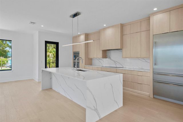 501 W ROSS AVENUE 3, Tampa, FL 33602