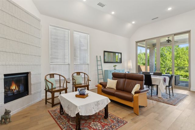 808 Bluestem Drive, Aubrey, TX 76227