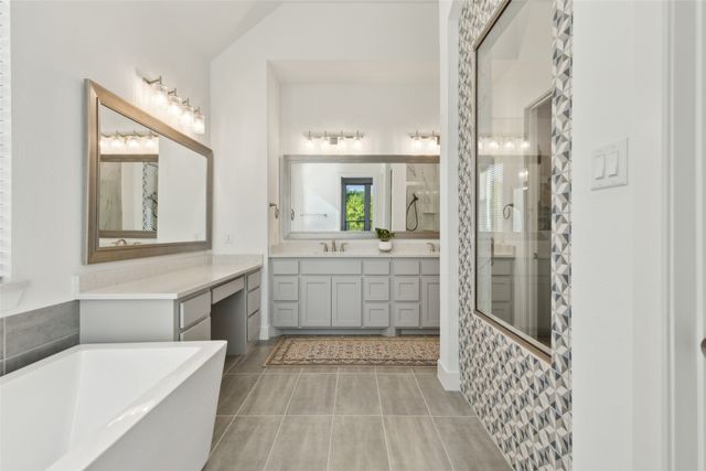 808 Bluestem Drive, Aubrey, TX 76227