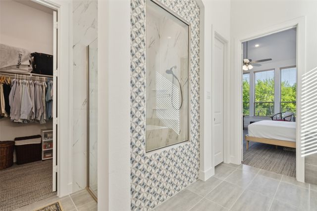 808 Bluestem Drive, Aubrey, TX 76227