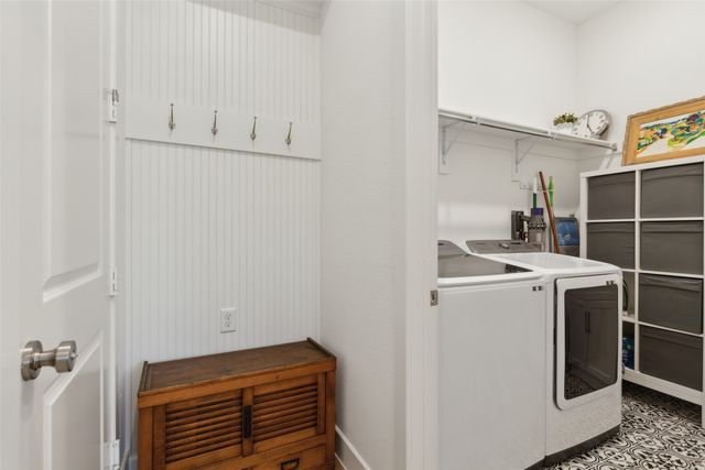 808 Bluestem Drive, Aubrey, TX 76227