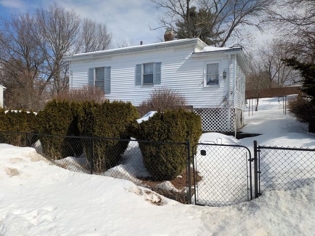 56 Sprague Street, Manchester, NH 03103