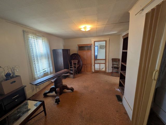 56 Sprague Street, Manchester, NH 03103