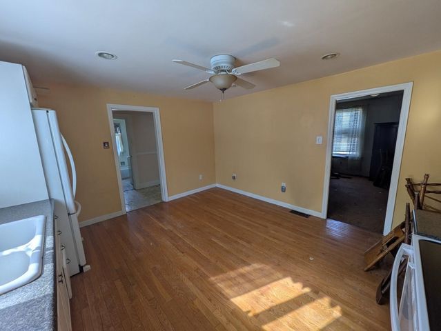 56 Sprague Street, Manchester, NH 03103