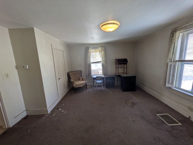 56 Sprague Street, Manchester, NH 03103