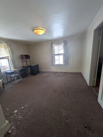 56 Sprague Street, Manchester, NH 03103