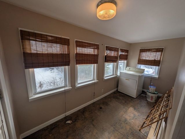 56 Sprague Street, Manchester, NH 03103