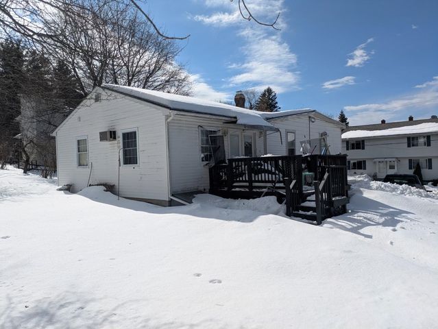 56 Sprague Street, Manchester, NH 03103