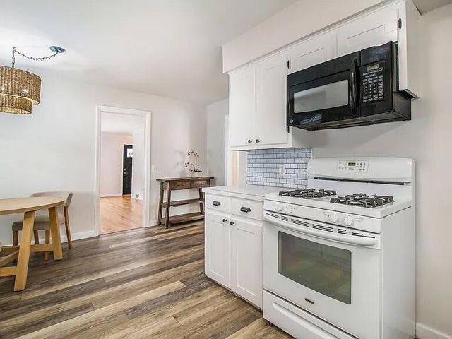 902 Sibley Street, Grand Rapids, MI 49504