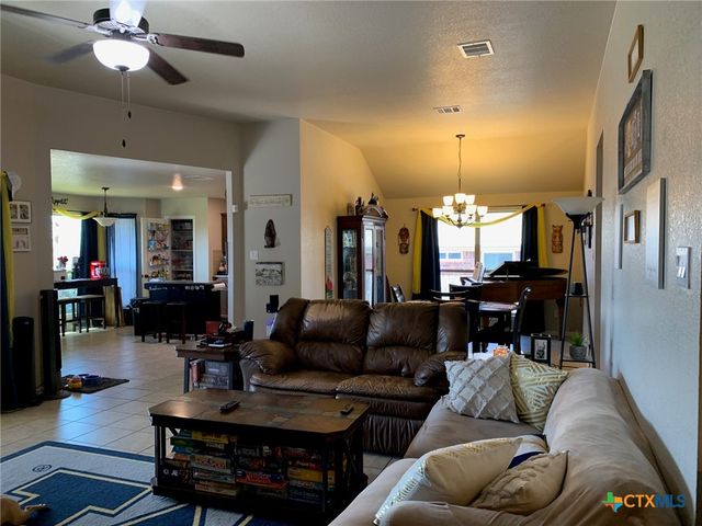 3445 Doss Street, Copperas Cove, TX 76522