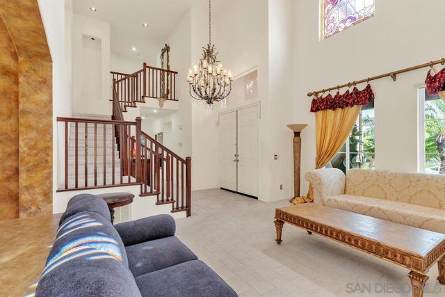 807 Calle Lagasca, Chula Vista, CA 91910