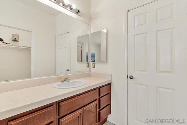 807 Calle Lagasca, Chula Vista, CA 91910