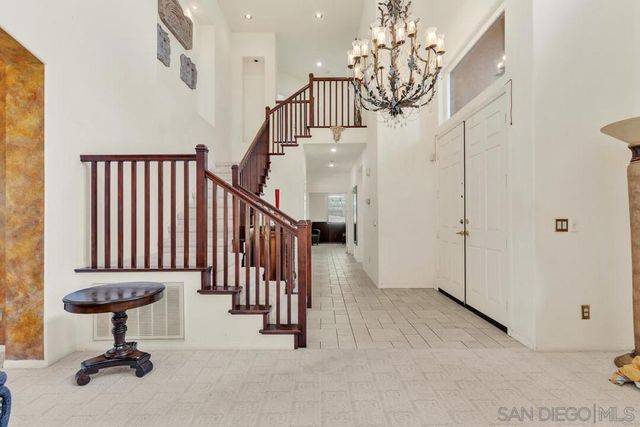 807 Calle Lagasca, Chula Vista, CA 91910