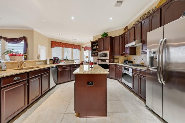 18622 Yorkshire Manor Ct, Spring, TX 77379