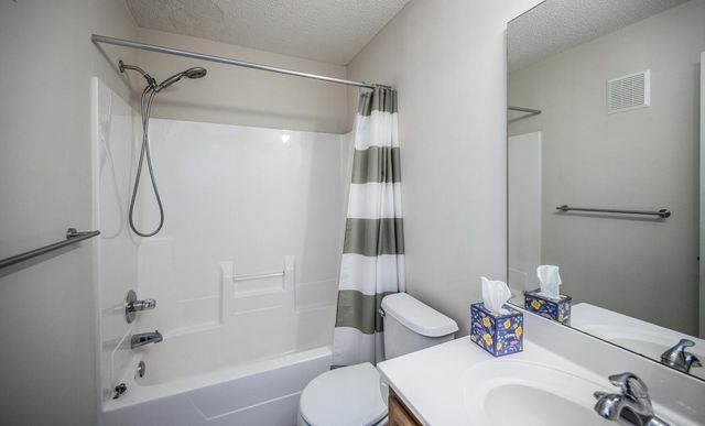 3408 Spring Glen Circle NW, Prior Lake, MN 55372