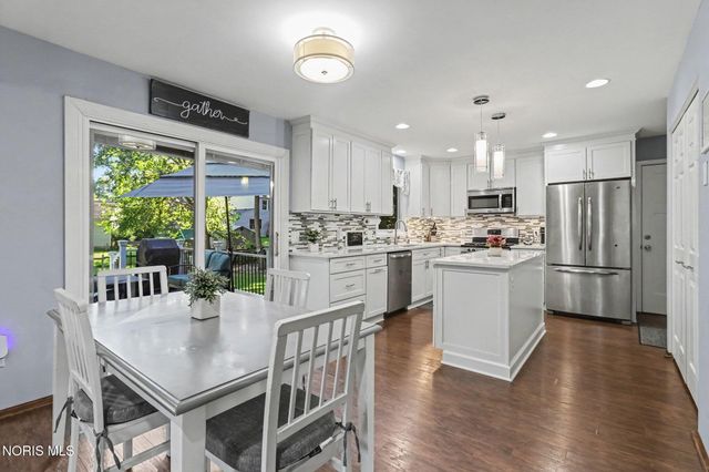 3664 Woodspring Road, Sylvania, OH 43560