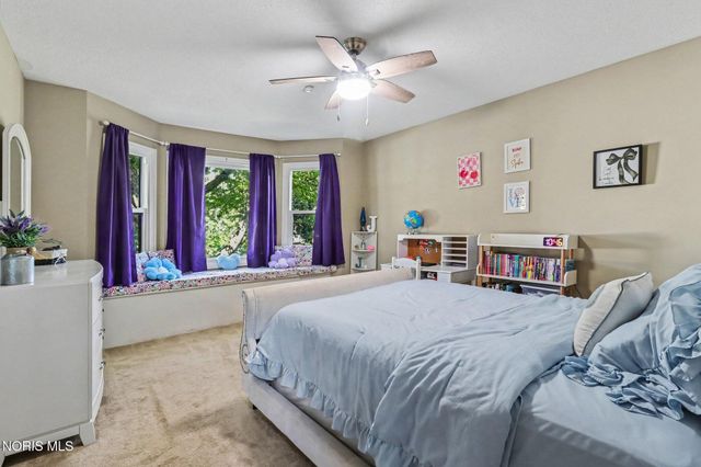 3664 Woodspring Road, Sylvania, OH 43560