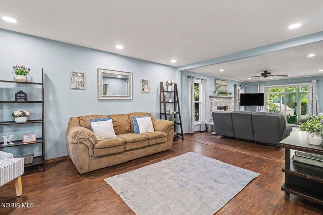 3664 Woodspring Road, Sylvania, OH 43560