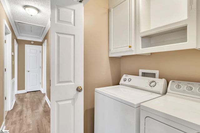 201 Knighton Drive, Wellford, SC 29385