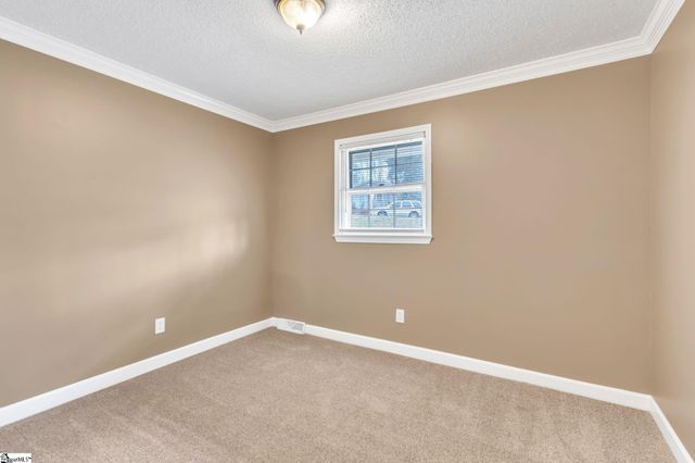 201 Knighton Drive, Wellford, SC 29385