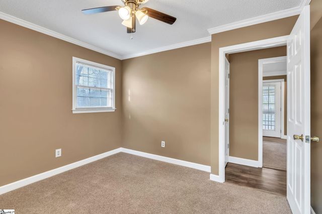 201 Knighton Drive, Wellford, SC 29385