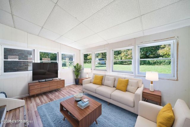 249 Indiana Trail, Radcliff, KY 40160