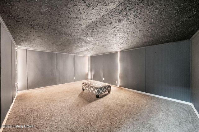 249 Indiana Trail, Radcliff, KY 40160